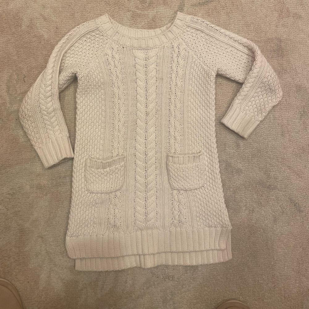 GAP Cream Cable Knit Sweater